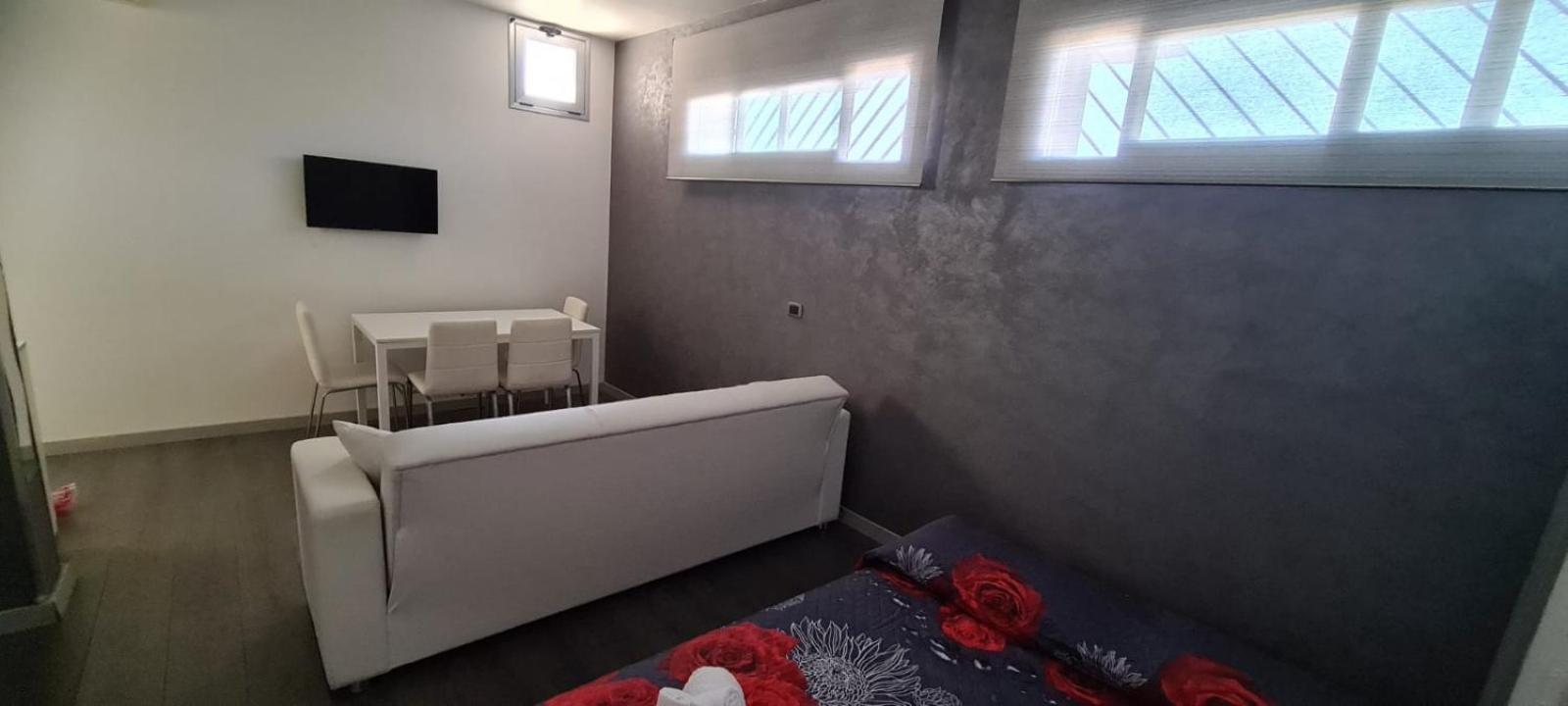 Beach Central Appartment Economy Тропеа Екстер'єр фото